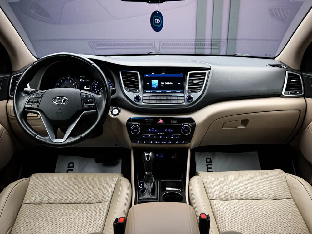 Hyundai Tucson photo 3