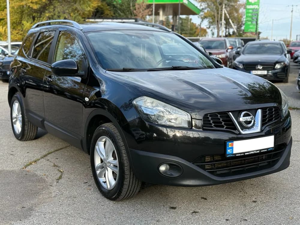 Nissan Qashqai+2
