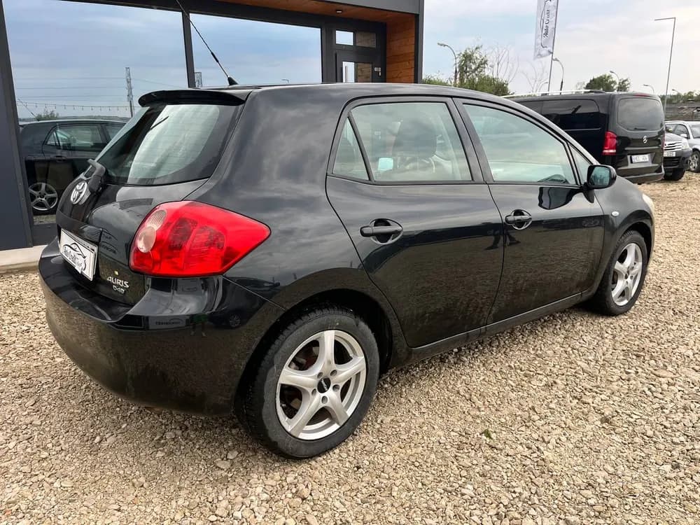 Toyota Auris photo 4