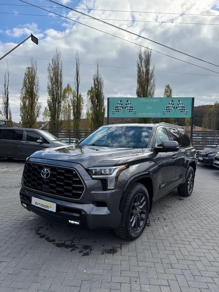 Toyota Sequoia