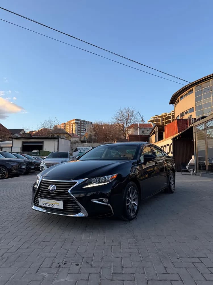 Lexus ES Series