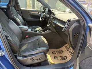 Volvo XC40 photo 30