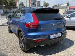 Volvo XC40 photo 22
