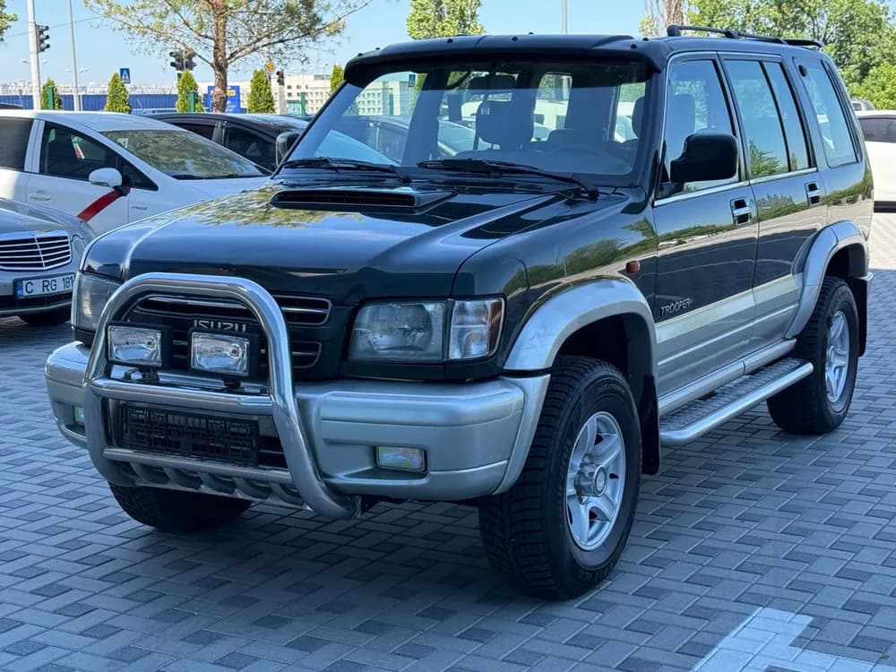 Isuzu Trooper