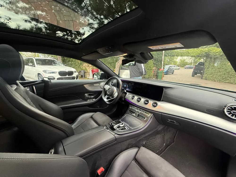 Mercedes-Benz E-Class Coupe photo 15