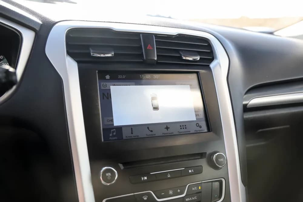 Ford Mondeo foto 16