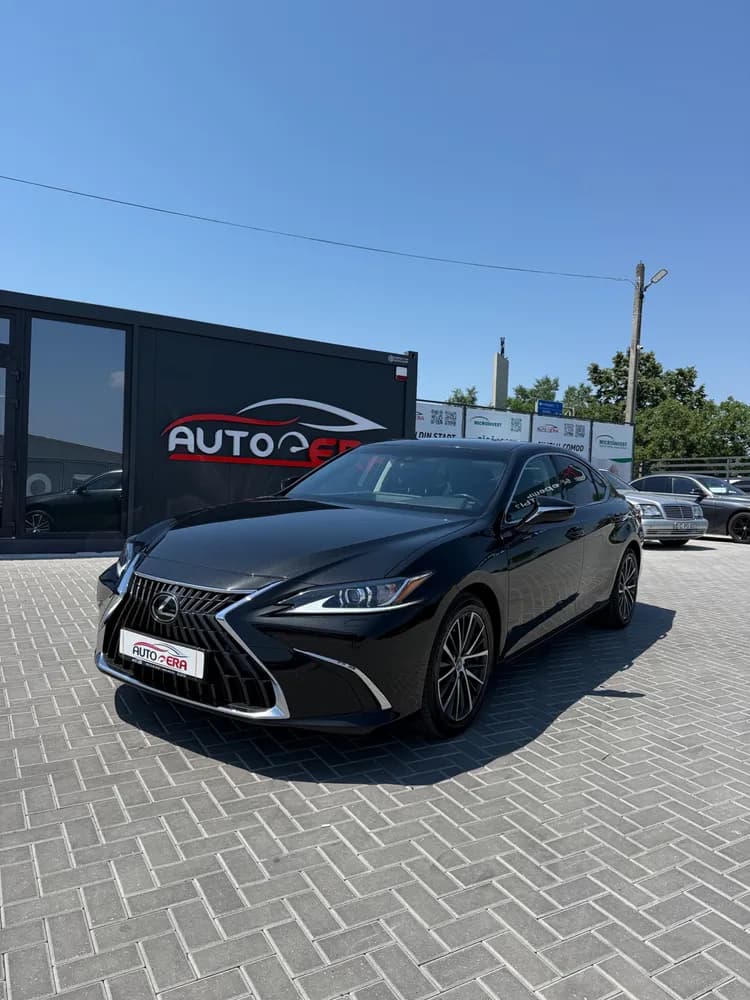 Lexus ES Series