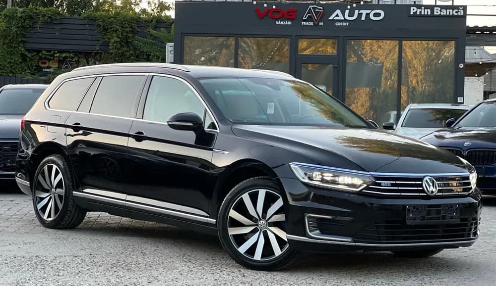 Volkswagen Passat foto 3