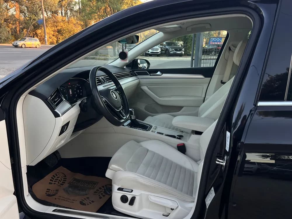 Volkswagen Passat foto 6