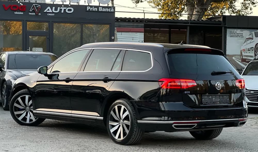 Volkswagen Passat foto 4
