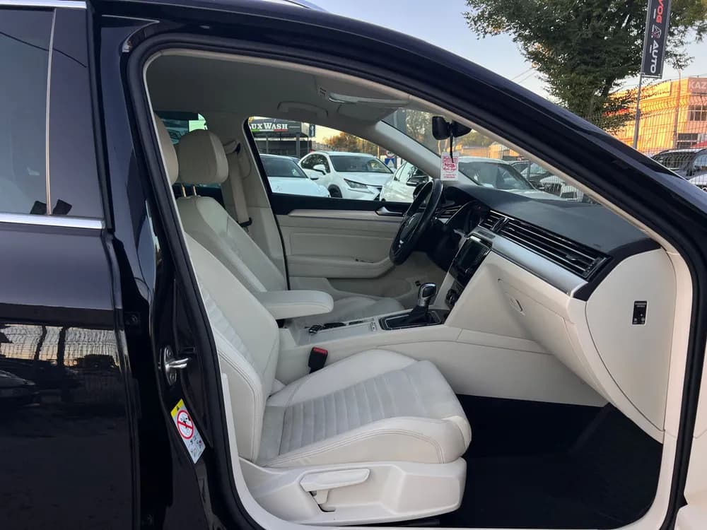 Volkswagen Passat foto 14
