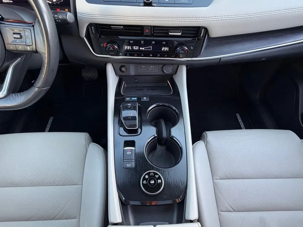 Nissan X-Trail foto 11