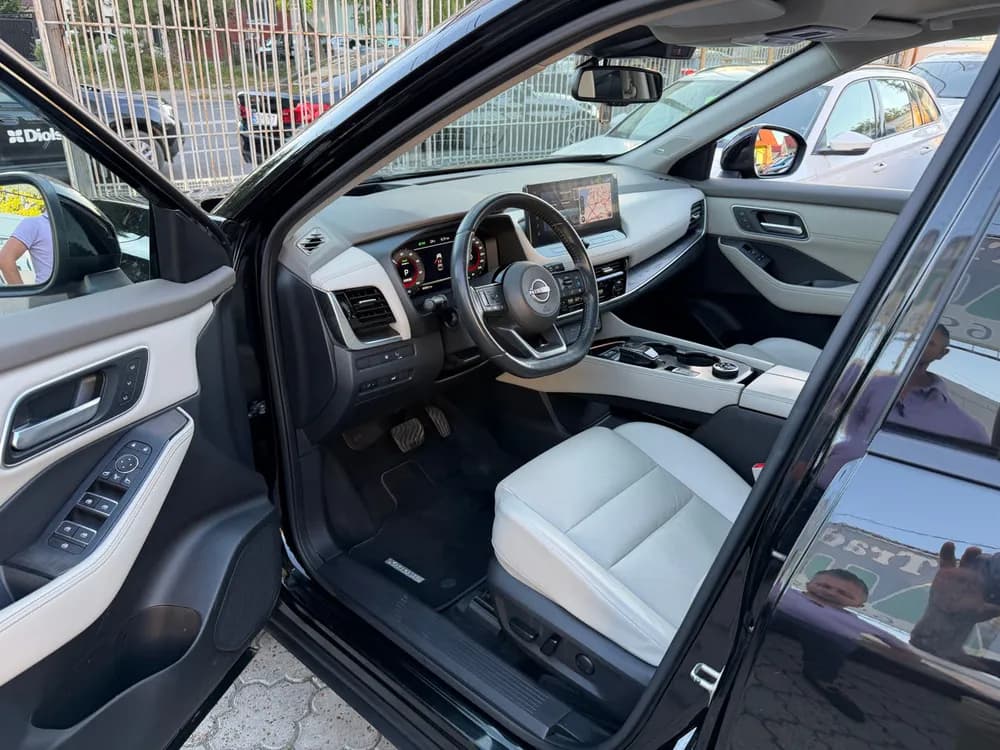 Nissan X-Trail foto 3