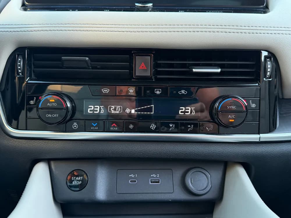 Nissan X-Trail foto 12