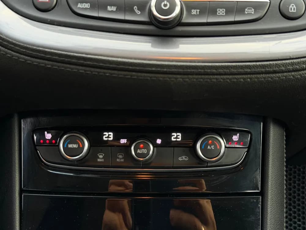Opel Grandland X foto 16