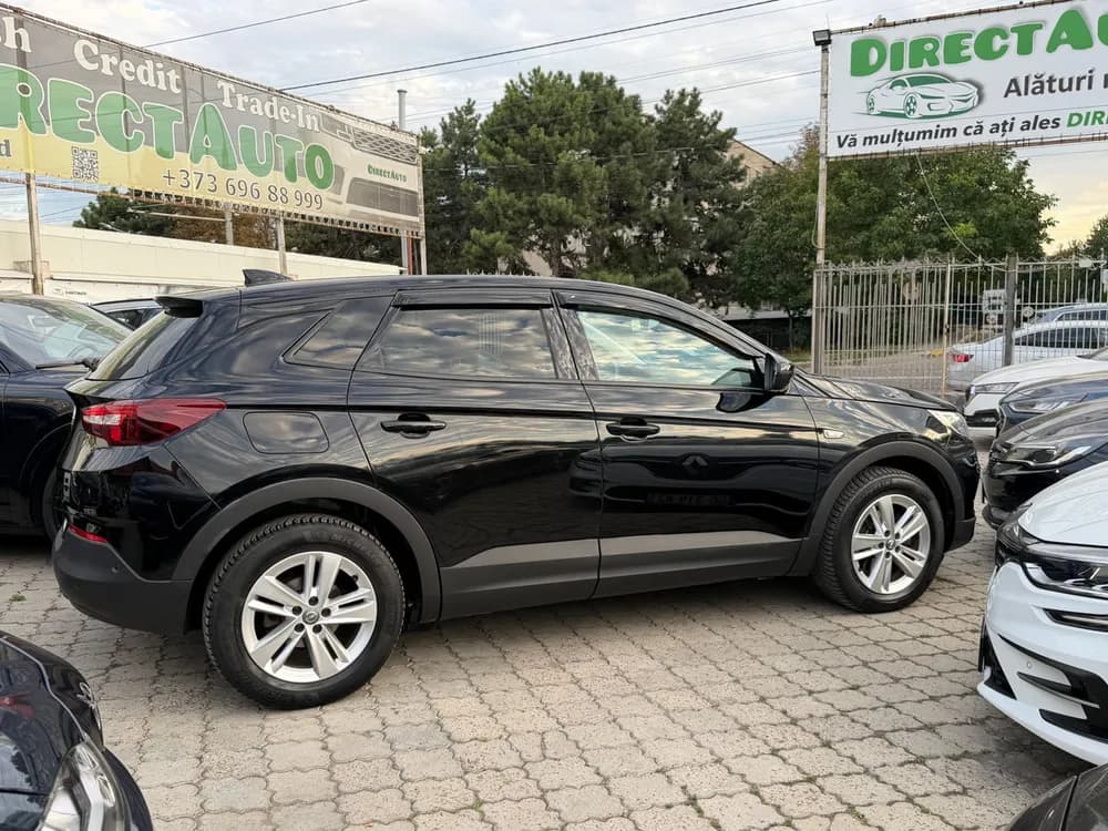 Opel Grandland X foto 2