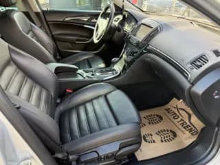 Opel Insignia foto 28