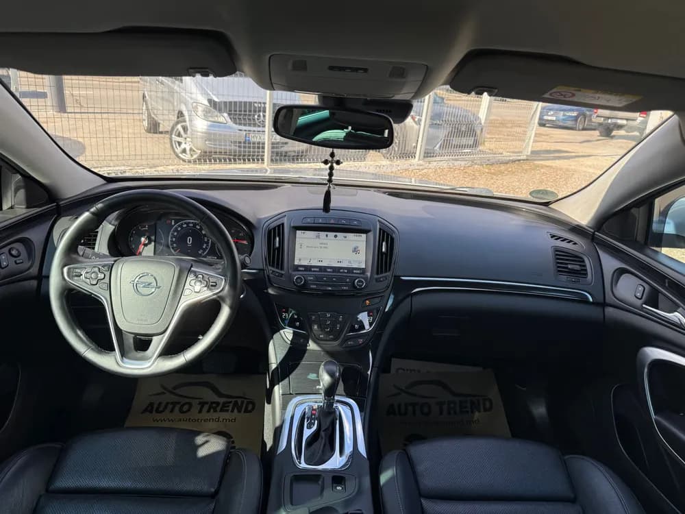 Opel Insignia foto 5
