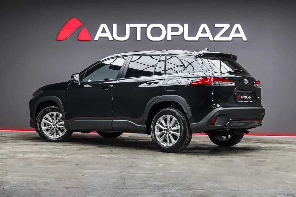 Toyota Corolla Cross photo 3